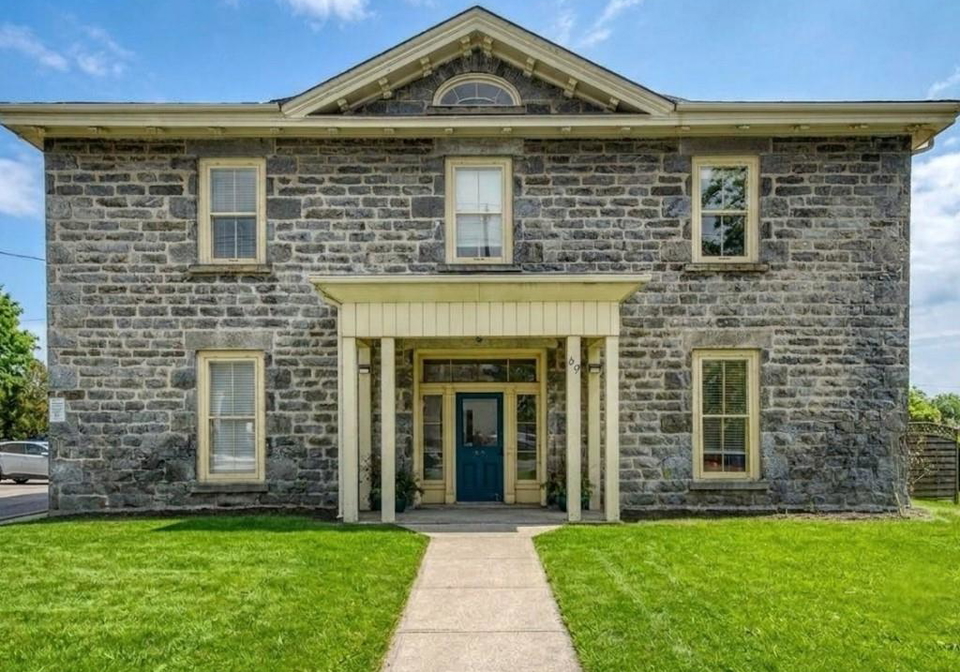 69-wellington-street-cambridge-ontario-40853941