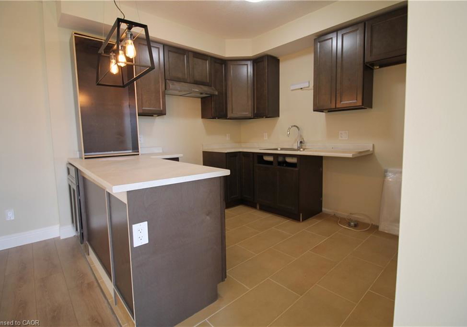 1395-bleams-road-kitchener-ontario-40854018