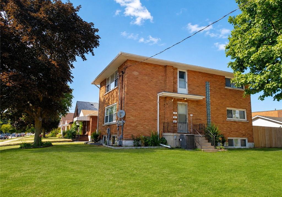 112-heiman-street-kitchener-ontario-40854019