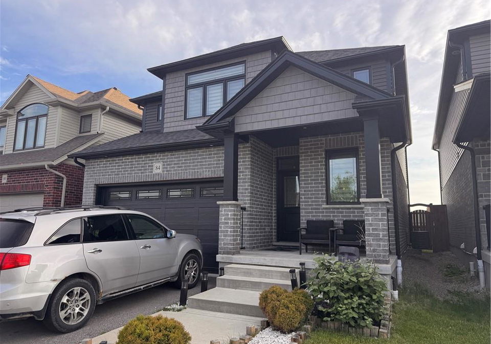 84-lasby-lane-breslau-ontario-40854035