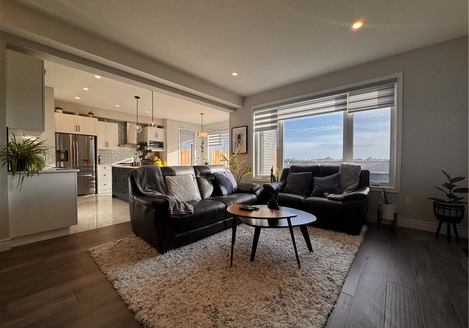84-lasby-lane-breslau-ontario-40854035
