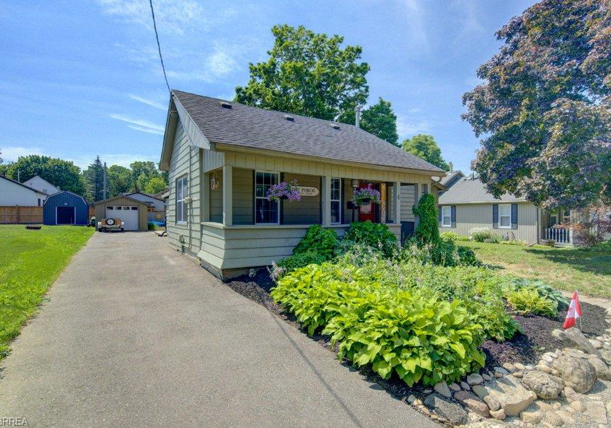 4-wellington-street-paris-ontario-40854087
