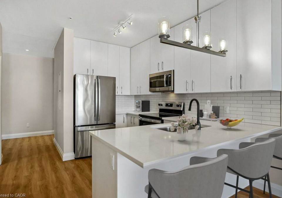 15-main-street-cambridge-ontario-40854147