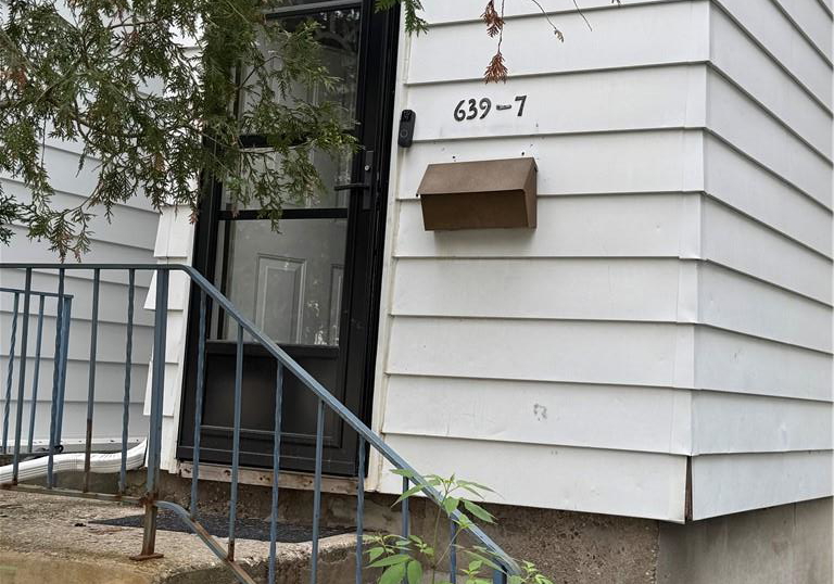 639-albert-street-waterloo-ontario-40854165