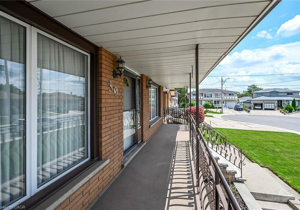 39-algonquin-court-hamilton-ontario-40854217