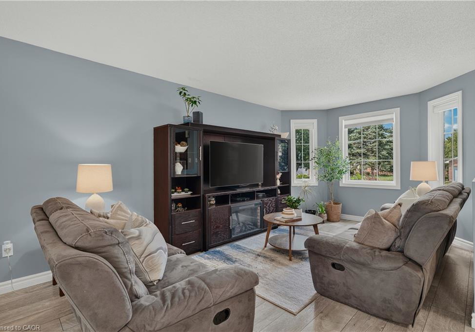 11-maple-street-drayton-ontario-40854240