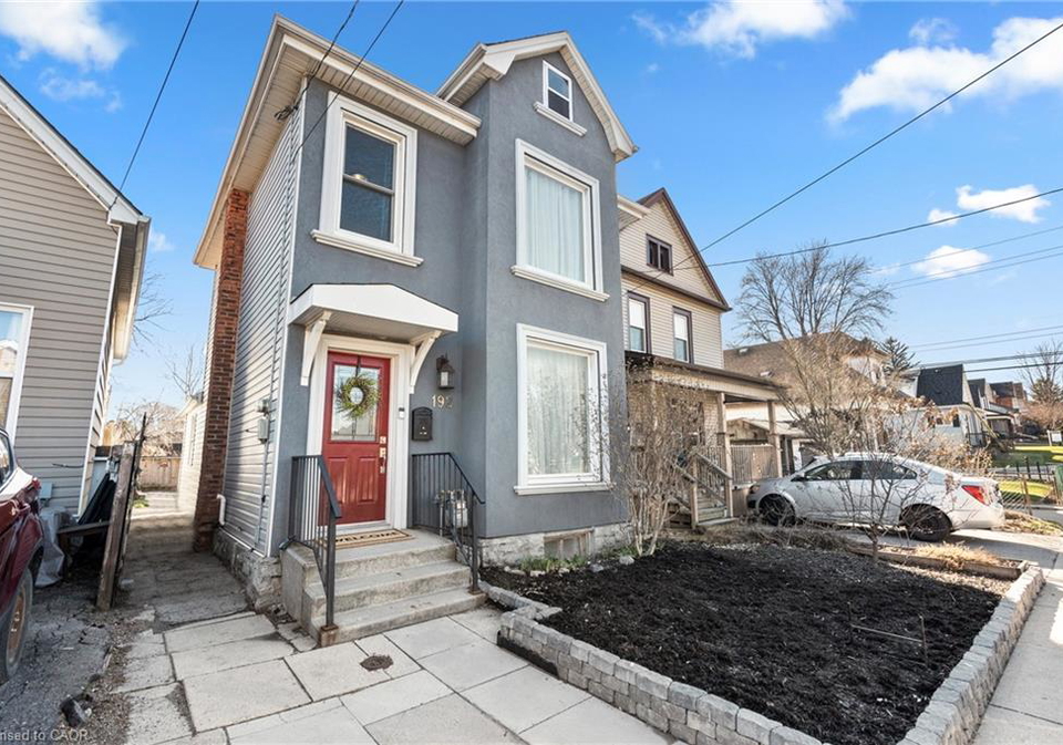 192-wood-street-e-hamilton-ontario-40854263
