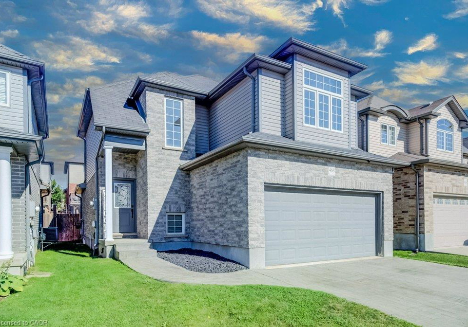 468-champlain-avenue-woodstock-ontario-40854280