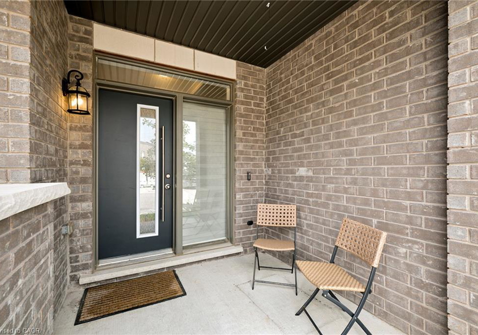 166-deerpath-drive-guelph-ontario-40854305