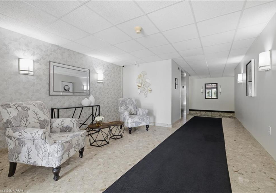 216-plains-road-w-burlington-ontario-40854314