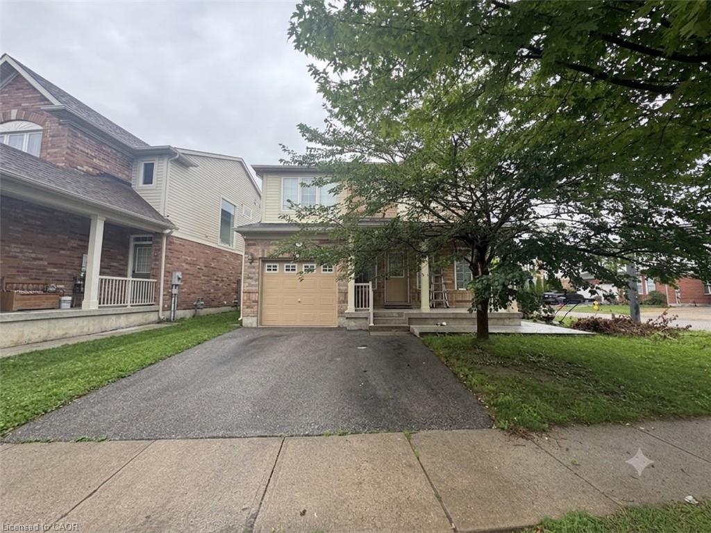 4-redstart-drive-cambridge-ontario-40854348