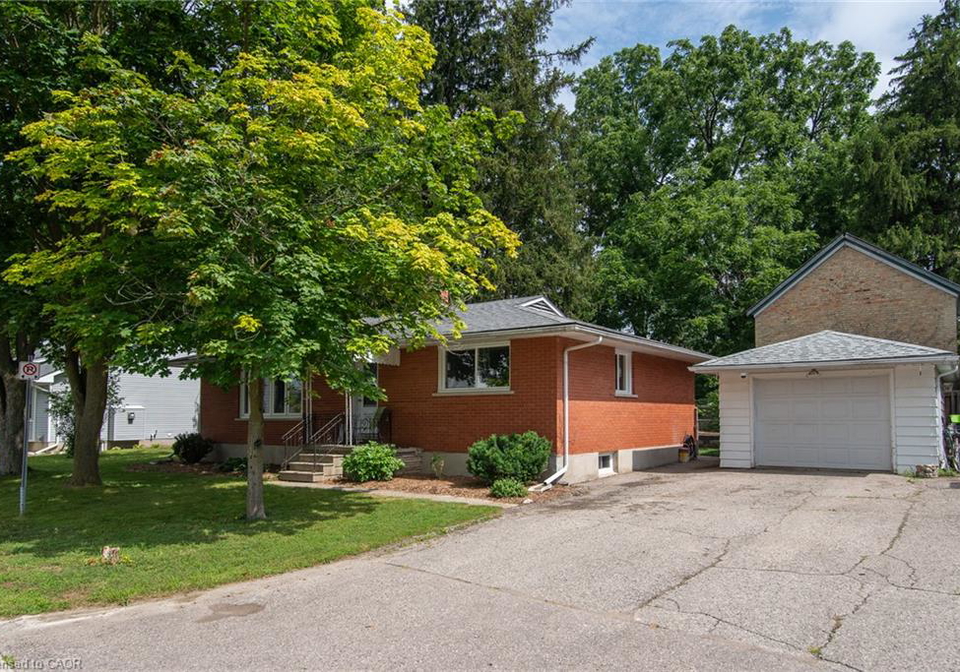 13-lewis-street-new-hamburg-ontario-40854373