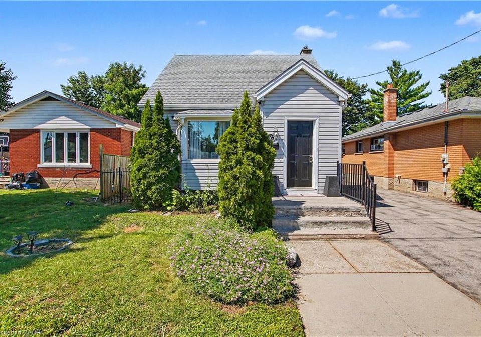 16-mercer-road-cambridge-ontario-40854388