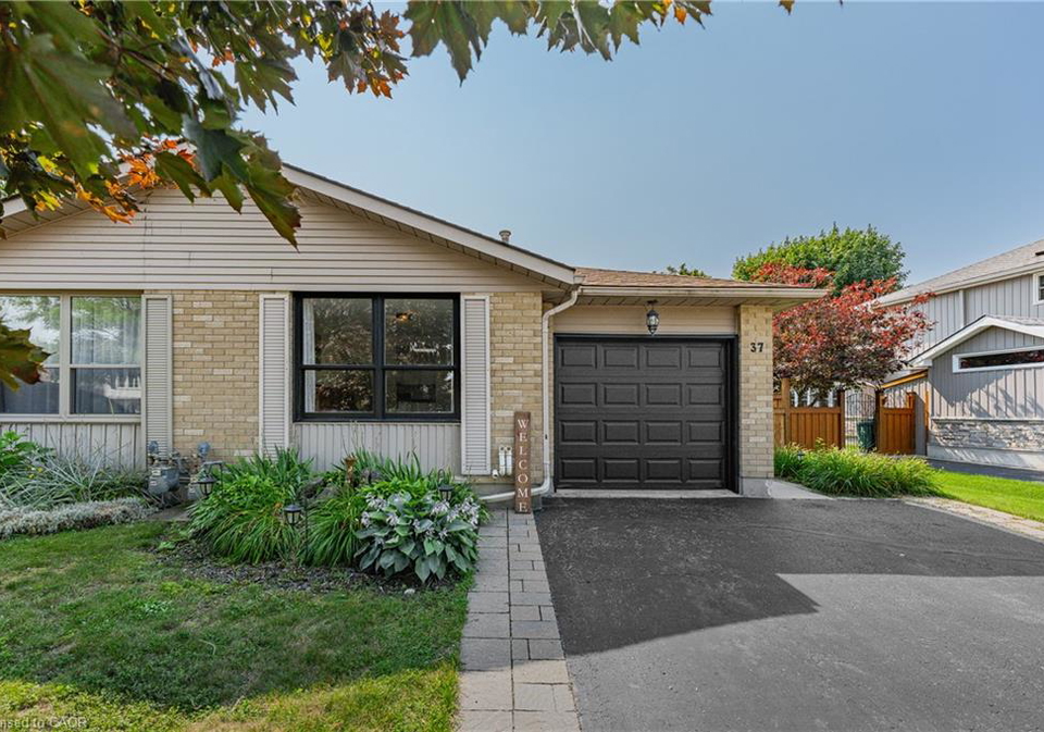 37-sandalwood-drive-cambridge-ontario-40854403