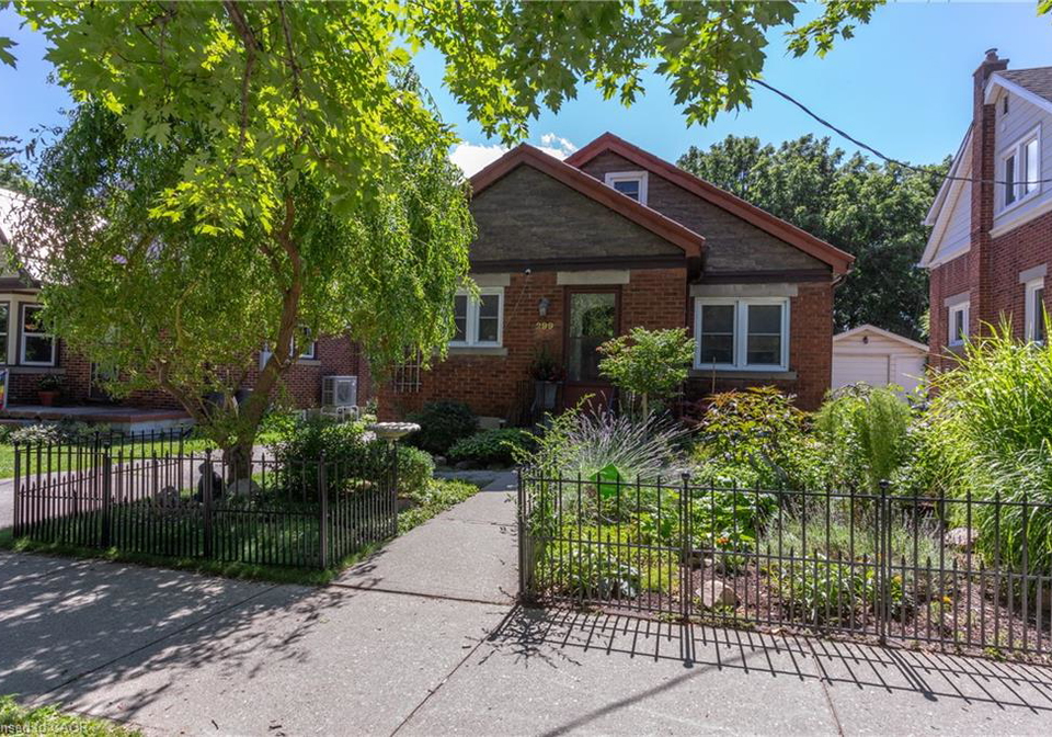 299-park-street-kitchener-ontario-40854408