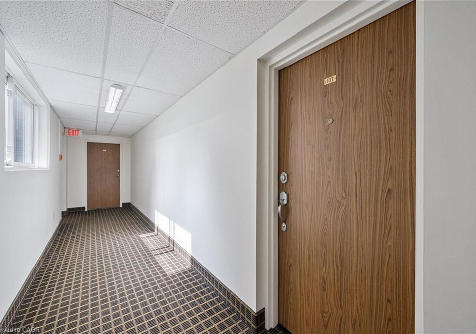 6-walton-avenue-kitchener-ontario-40854411