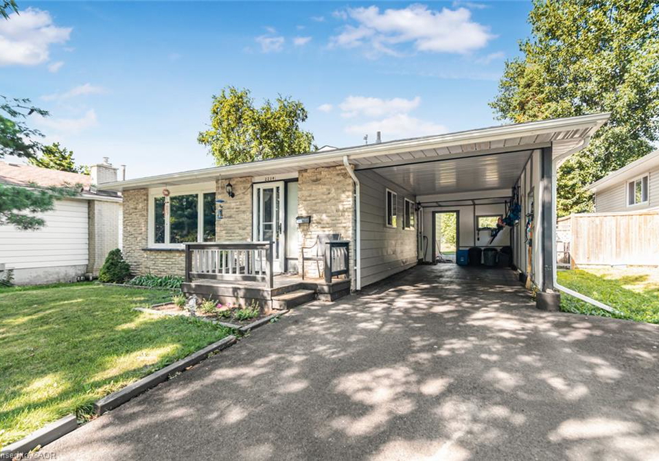 2234-sheffield-drive-burlington-ontario-40854435