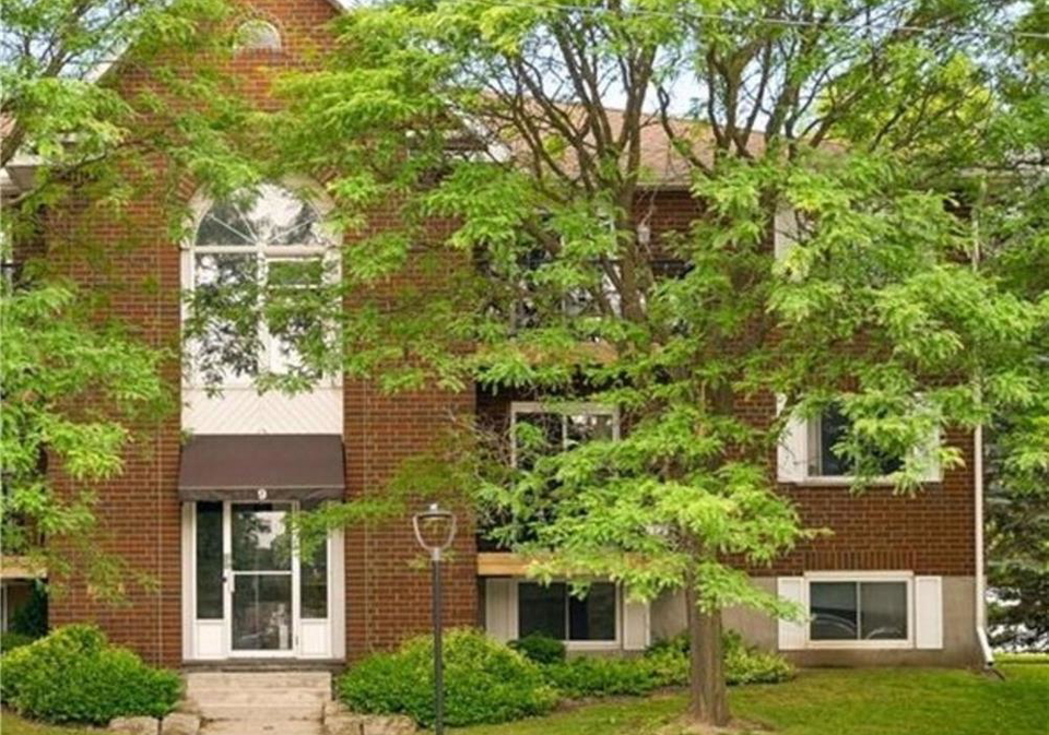 565-greenfield-avenue-kitchener-ontario-40854448