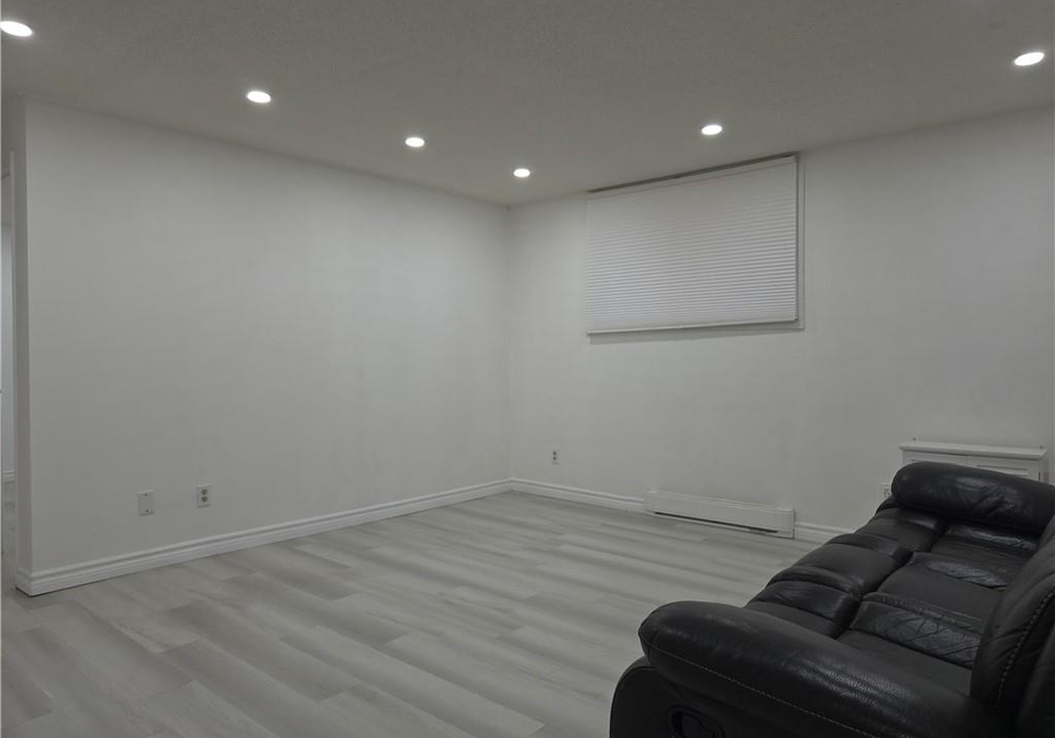 565-greenfield-avenue-kitchener-ontario-40854448