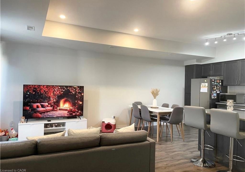 17-visionary-avenue-kitchener-ontario-40854457