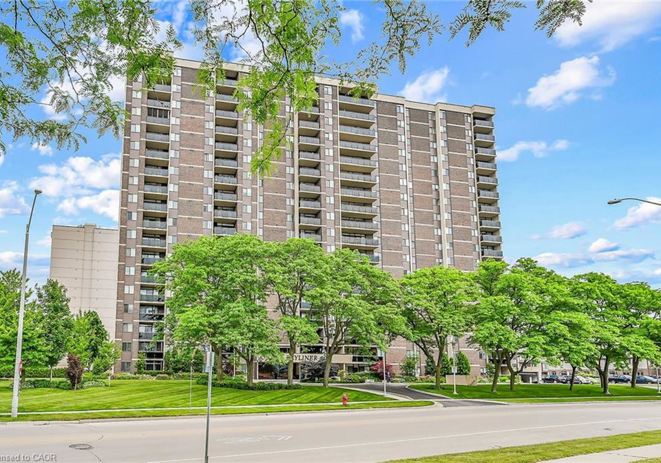 301-frances-avenue-hamilton-ontario-40854462