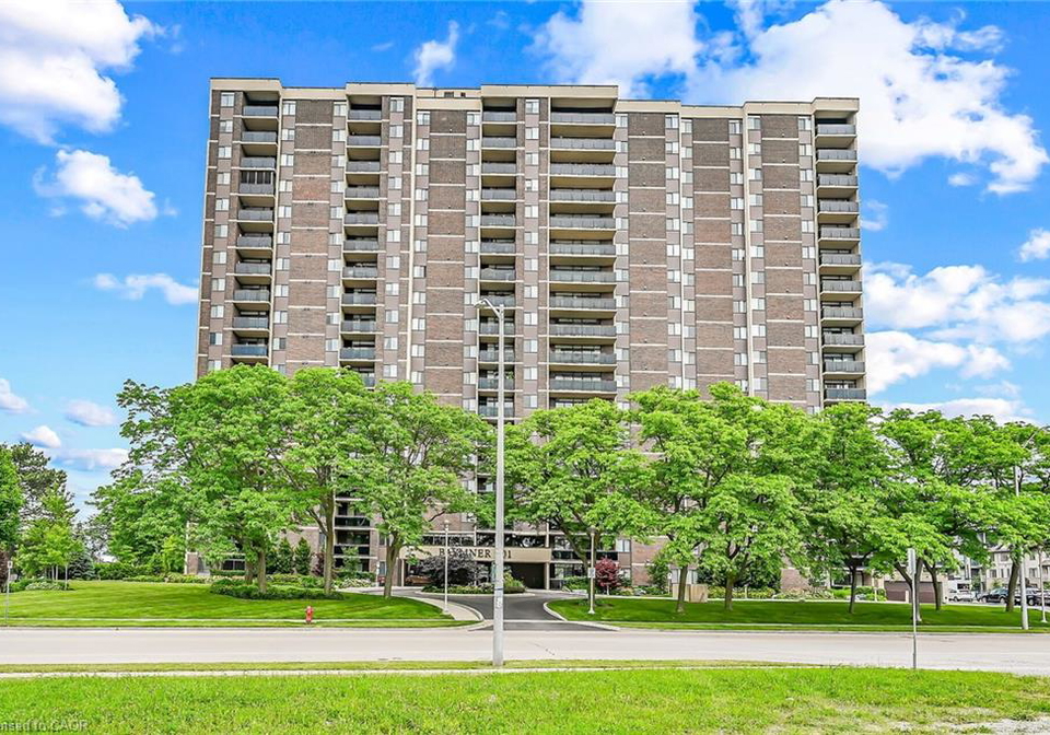 301-frances-avenue-hamilton-ontario-40854462