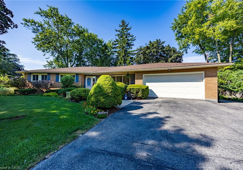 18-elm-avenue-hagersville-ontario-40854476