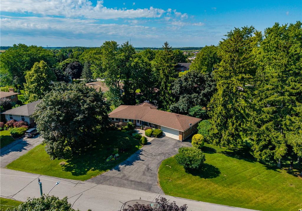 18-elm-avenue-hagersville-ontario-40854476