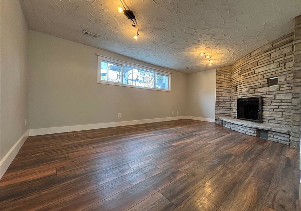 49-westchester-drive-kitchener-ontario-40854515