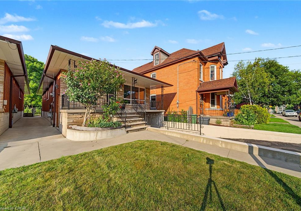 44-tom-street-hamilton-ontario-40854572