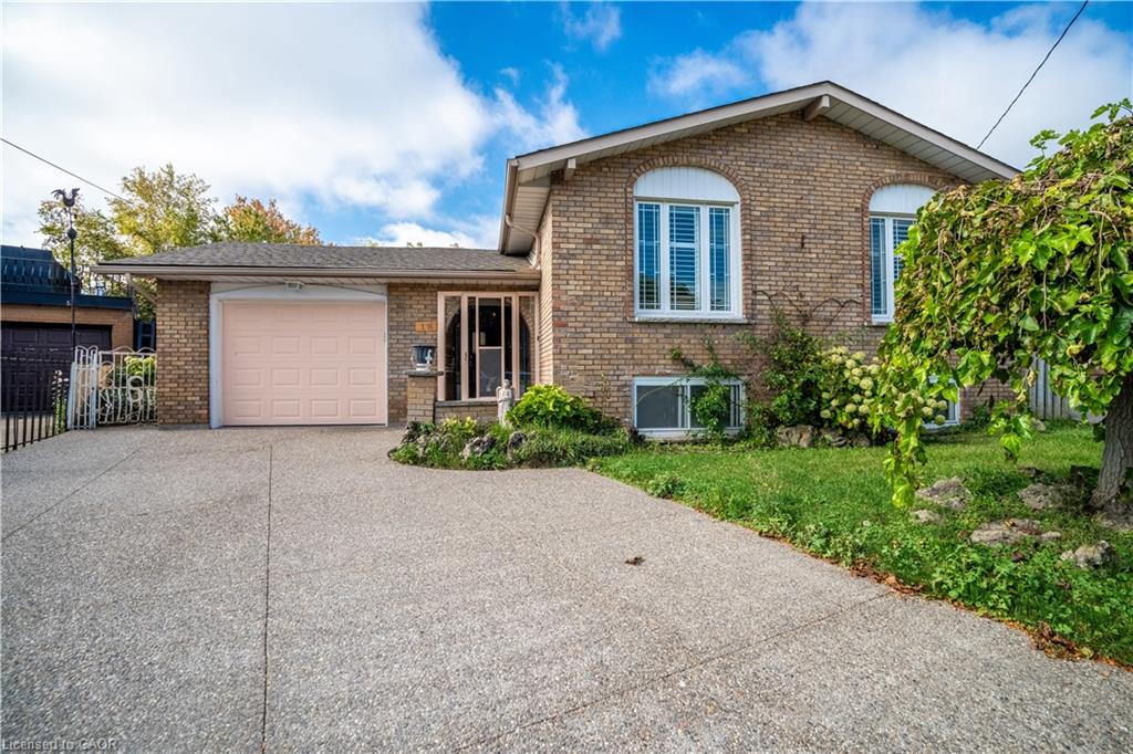 18-villa-court-hamilton-ontario-40854614