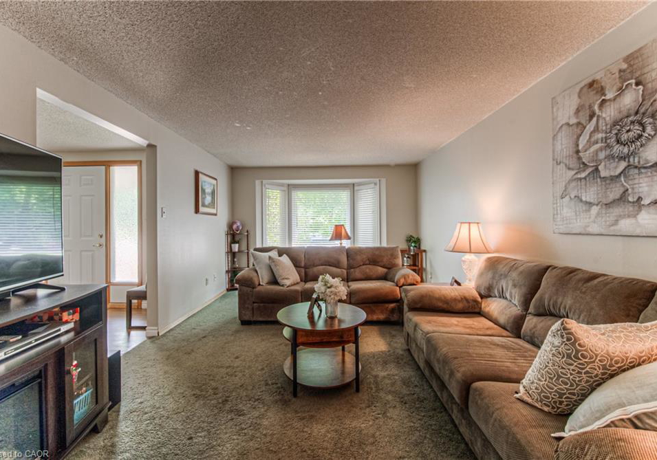 82-roseneath-crescent-kitchener-ontario-40854622
