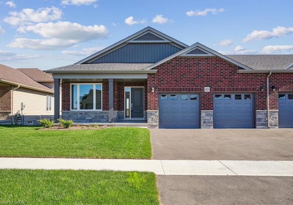 10-michelles-way-hagersville-ontario-40854628