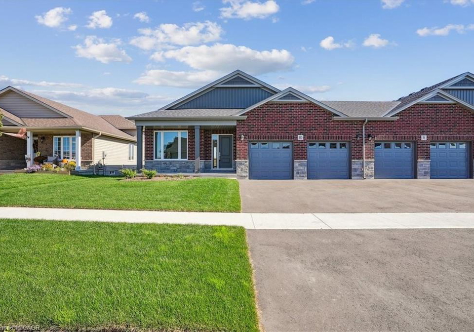 10-michelles-way-hagersville-ontario-40854628