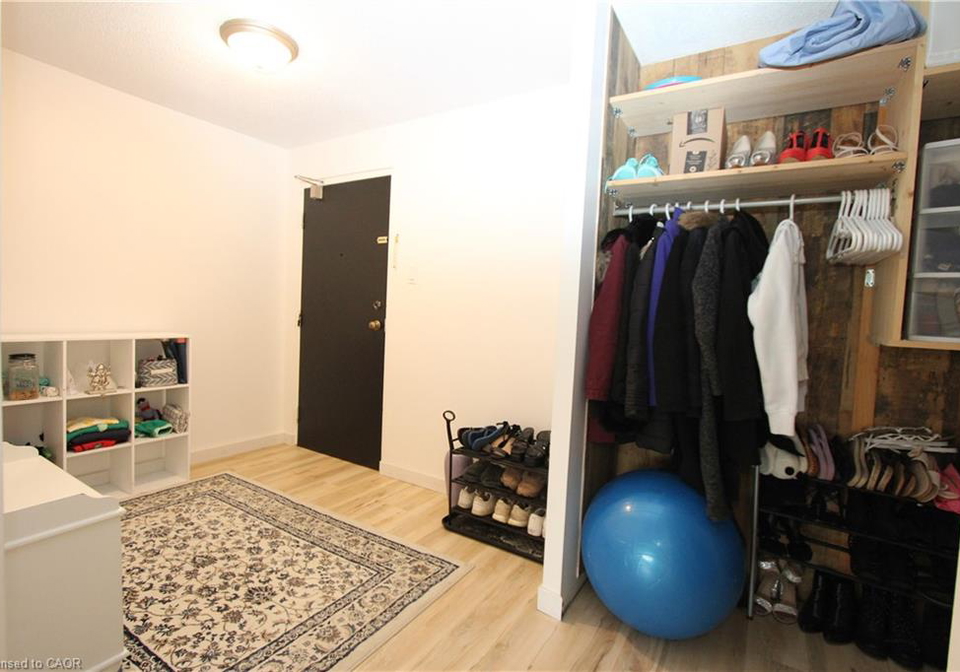 55-green-valley-drive-kitchener-ontario-40854630