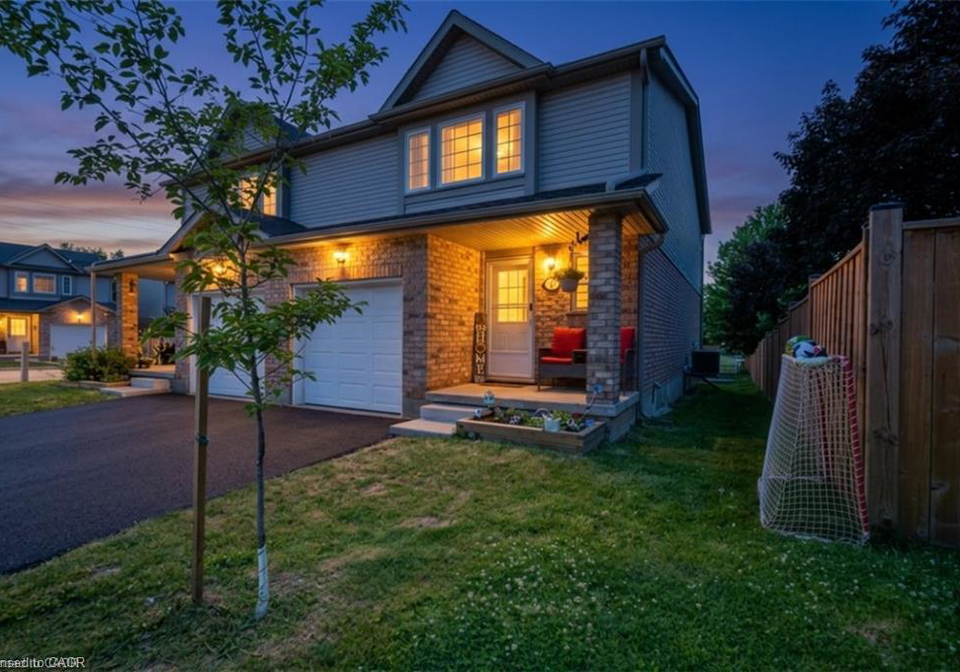 84-westmeadow-drive-kitchener-ontario-40854631