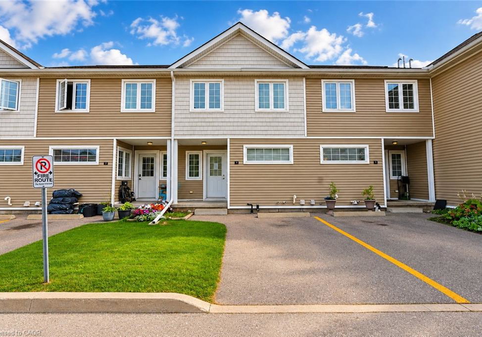 23-howe-drive-kitchener-ontario-40854660