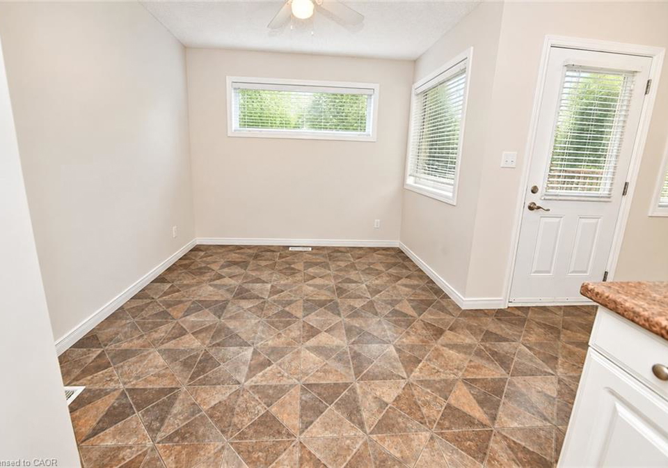 23-howe-drive-kitchener-ontario-40854660