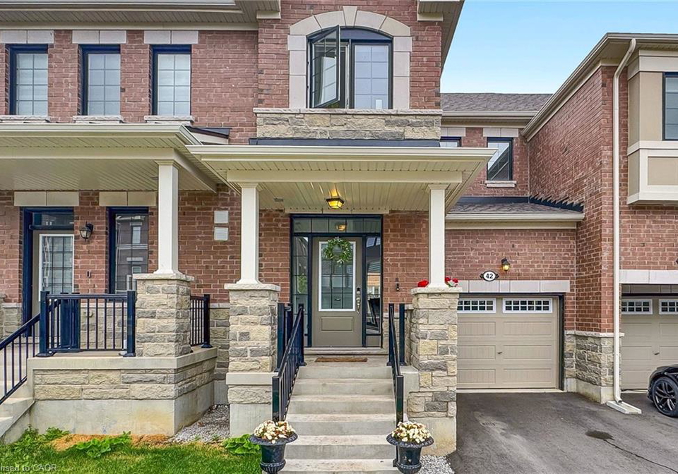 42-keppel-circle-brampton-ontario-40854667