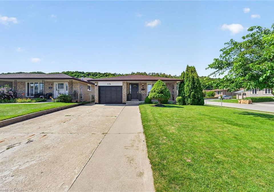 10-glen-cannon-drive-hamilton-ontario-40854694