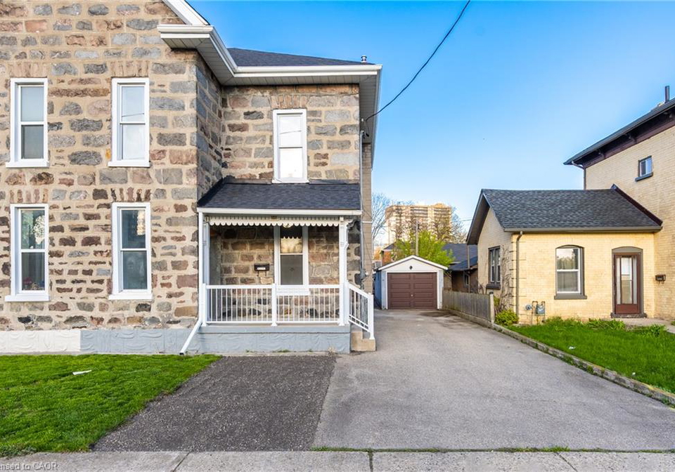 101-water-street-s-cambridge-ontario-40854744