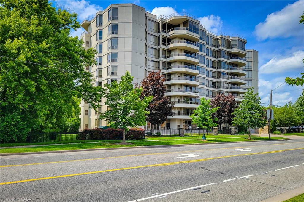 1770-main-street-w-hamilton-ontario-40854758