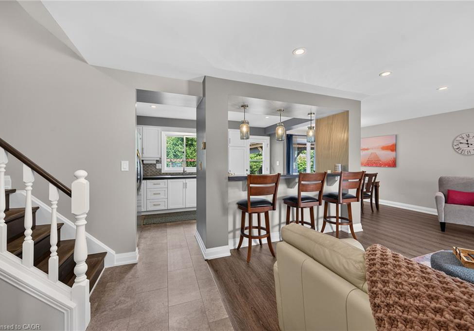 306-lanark-street-caledonia-ontario-40854775