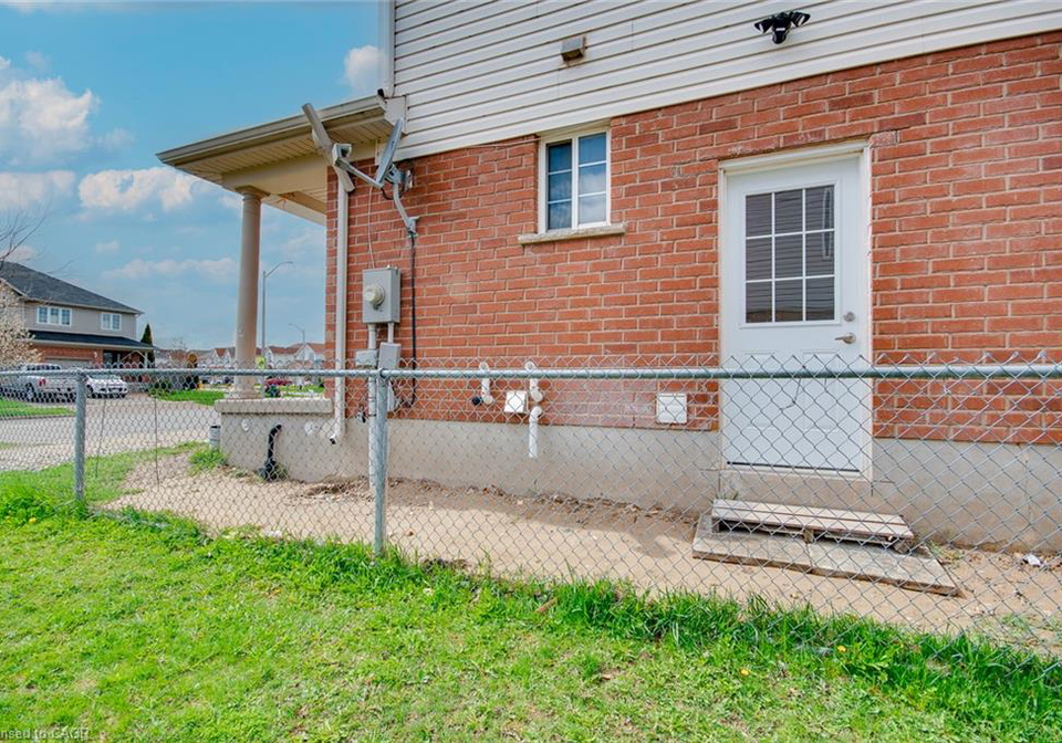 110-commonwealth-street-kitchener-ontario-40854790