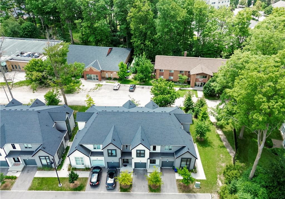 110-fergus-avenue-kitchener-ontario-40854818