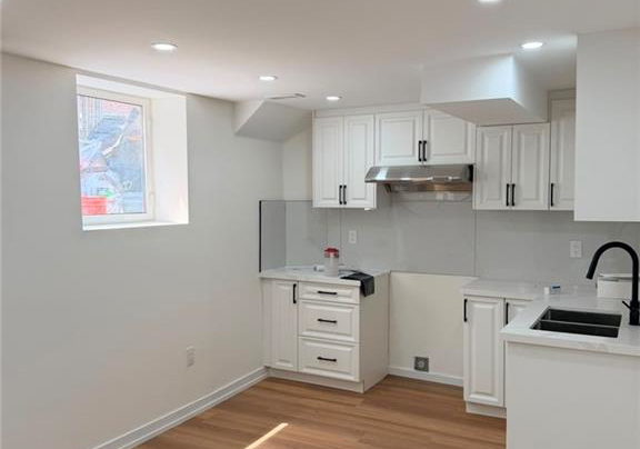18-golden-springs-drive-brampton-ontario-40854820