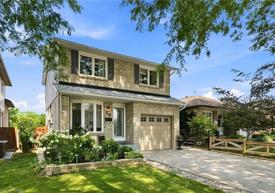 30-twin-oaks-crescent-stoney-creek-ontario-40854842