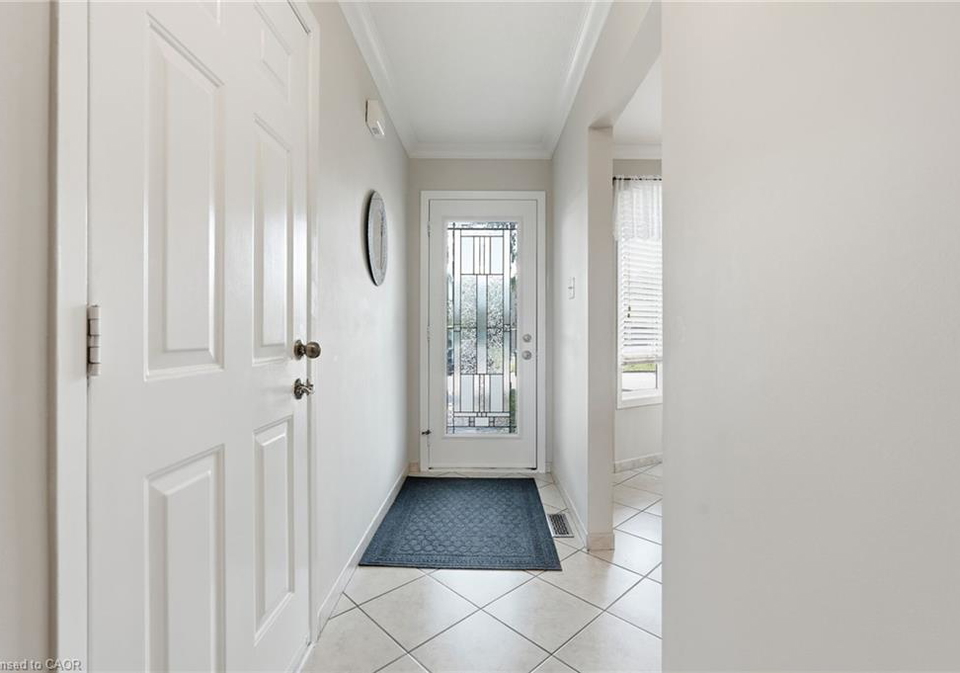 30-twin-oaks-crescent-stoney-creek-ontario-40854842