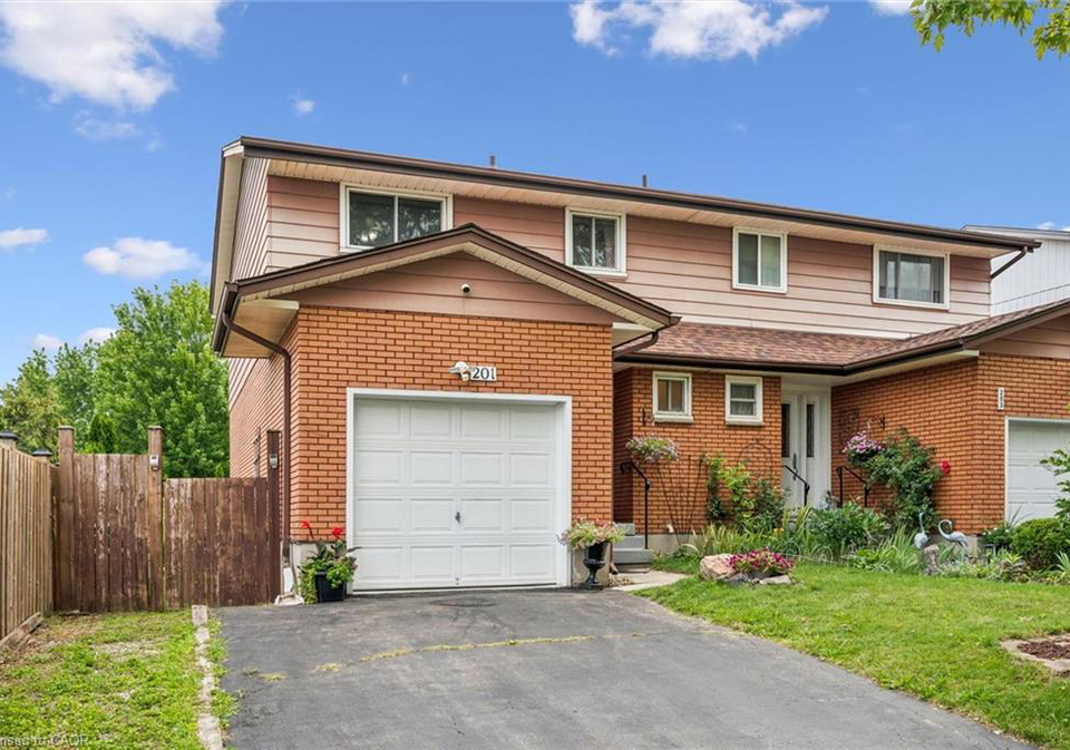 201-veronica-drive-kitchener-ontario-40854845