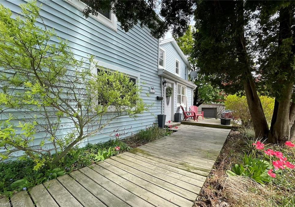 1-john-avenue-paris-ontario-40854855